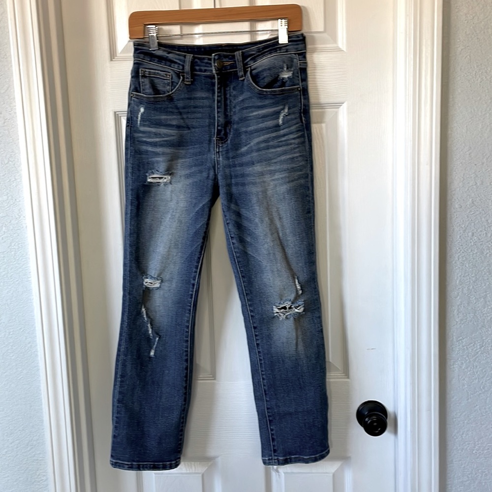 Risen Distressed Jeans